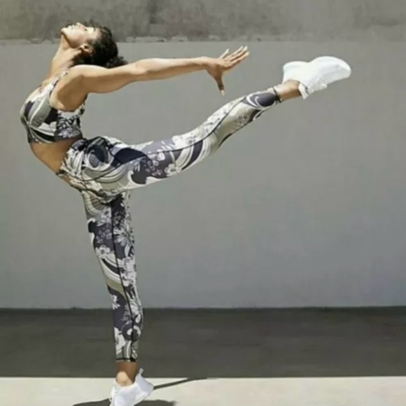 Free People Floral Women's Leggings - Picture 1 of 10